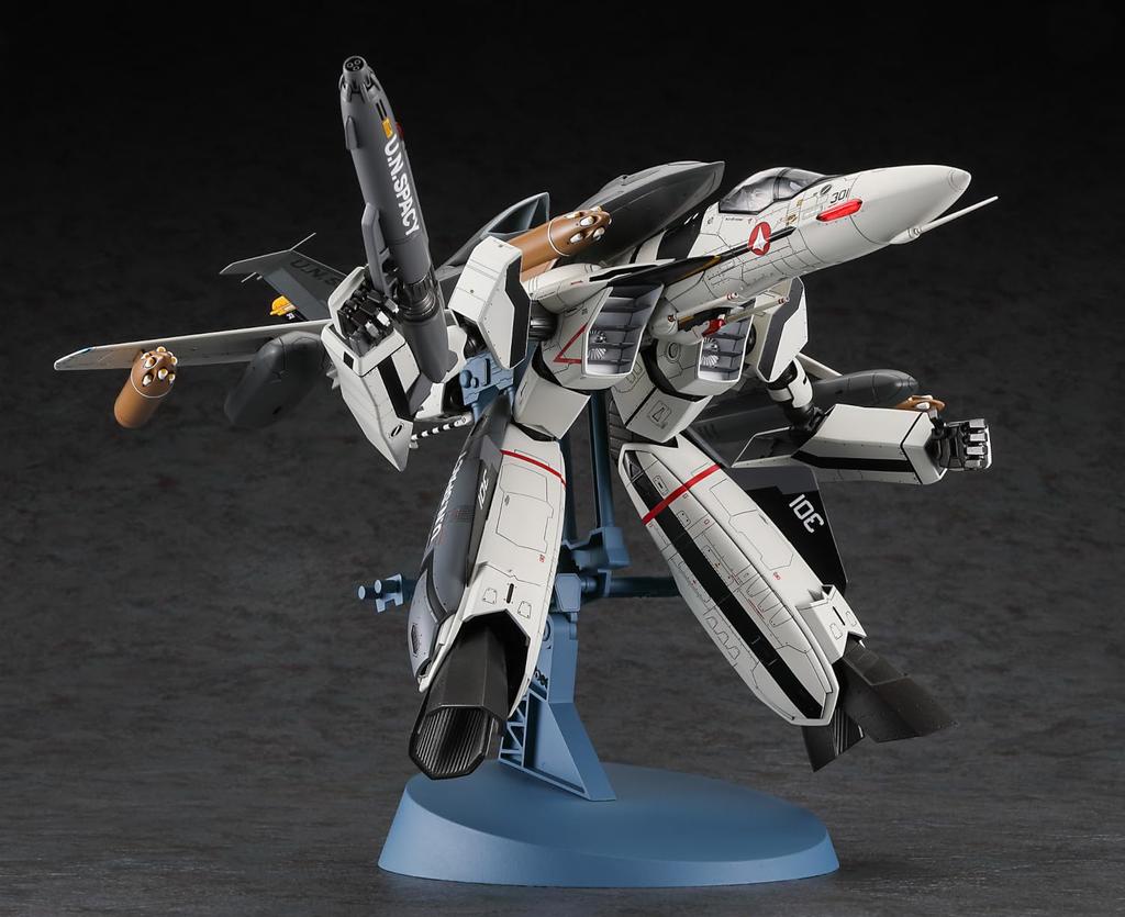 Hasegawa Пластиковая модель Macross Zero Gerwalk Scale 65889 VF-0S с Ghost 1/72 (Самолет)