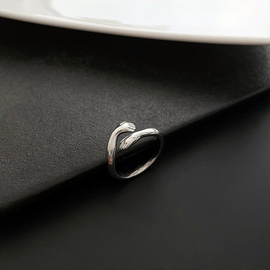 Кольцо «Романтические объятия Юй Си»: Титановая сталь, Не тускнеет, Дизайн «Объятие» для женщин, Идеальный подарок на День святого Валентина