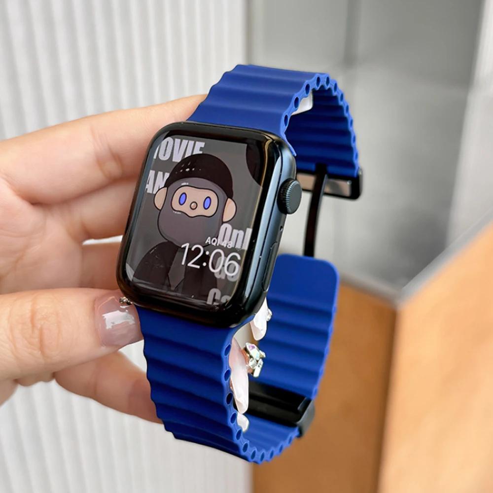 Силиконовый ремешок для Apple Watch 49 мм 46 45 44 40 41 38 мм с магнитной застежкой, подходит для iWatch Series 3 4 5 6 SE 7 8 9 10 Ultra 2