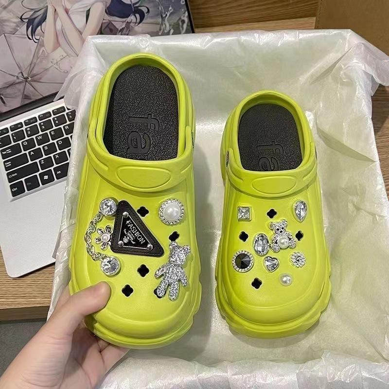 Super thick sweating dog hole shoes women's 2 platform beach shoes to increase the height and cool slippers to wear outside