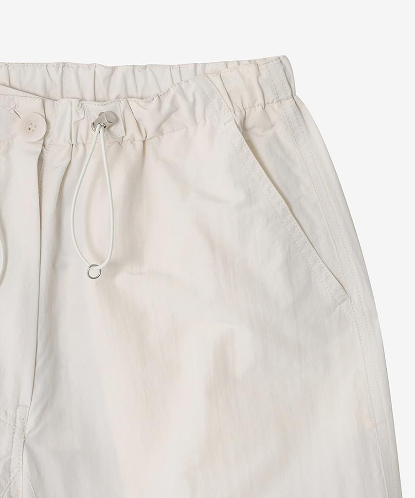 NOIRER FOR WOMAN Cotton-Nylon Parachute Pants (Cream)