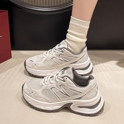 Женская обувь – Кроссовки