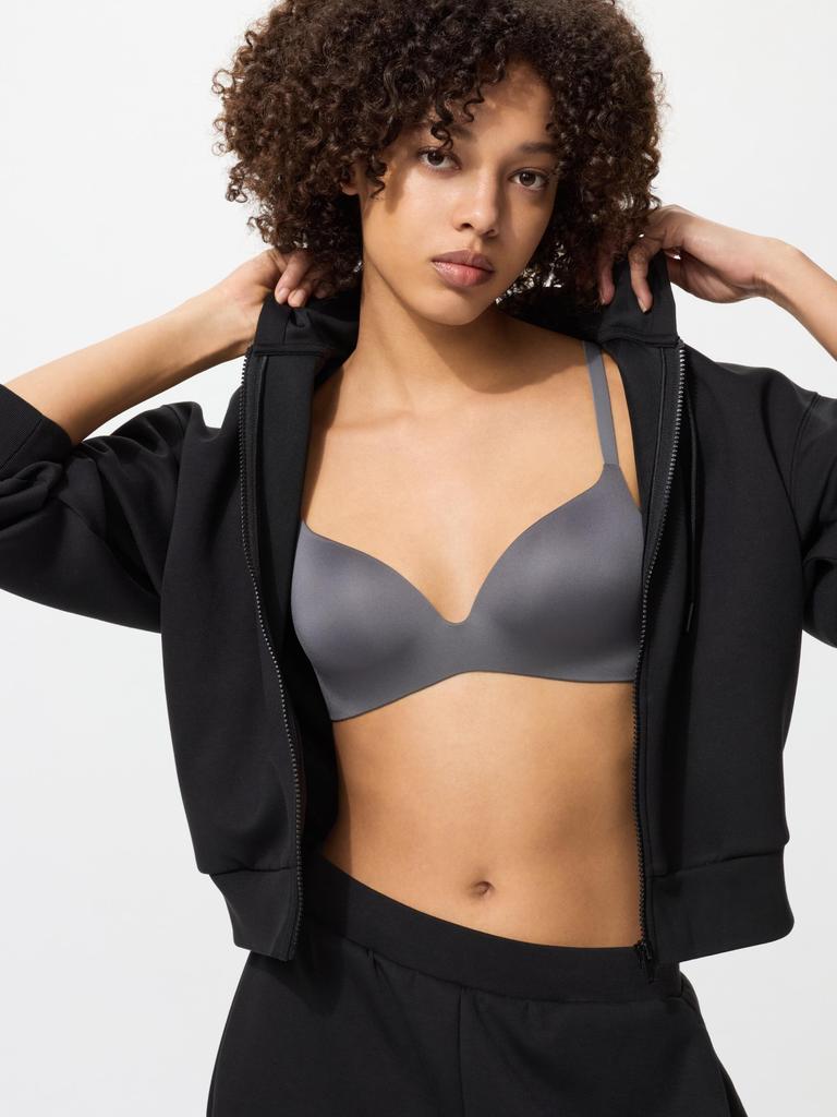 Uniqlo Japan Wireless Bra 3d Hold
