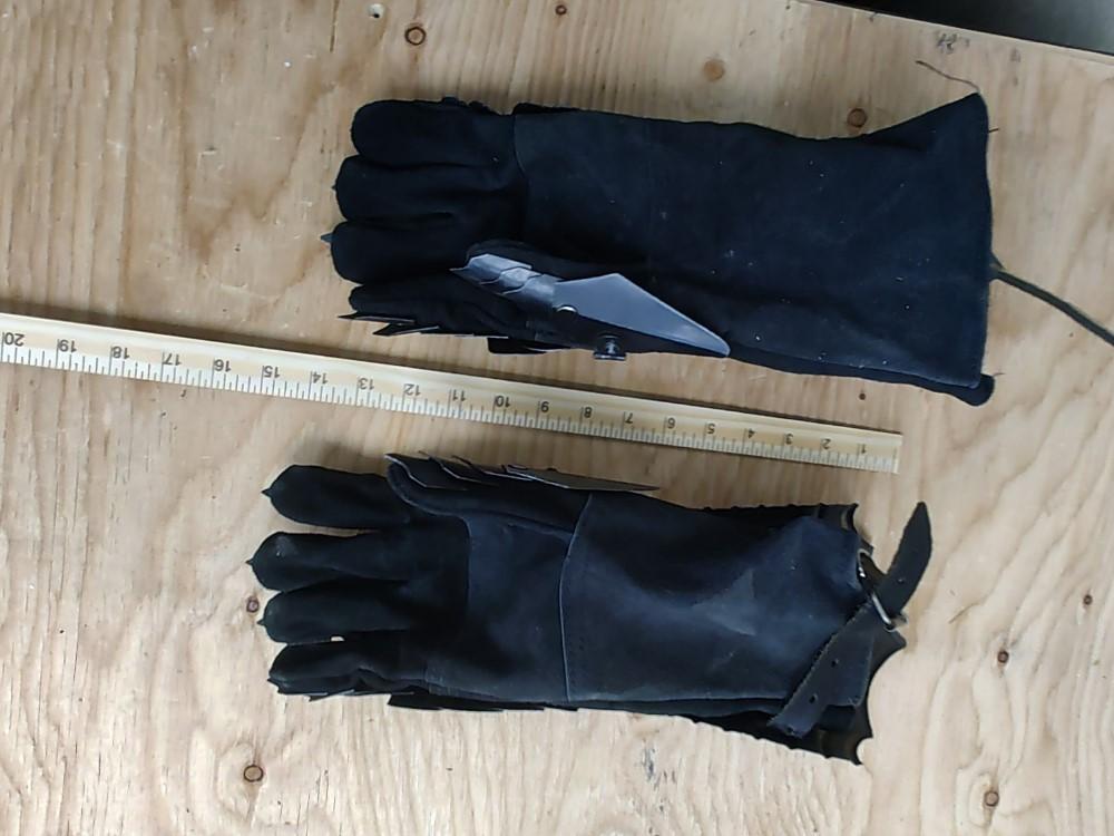 Medieval Silver Nazgul Gauntlets Unisex Steel Armor Gloves Crusader Costume