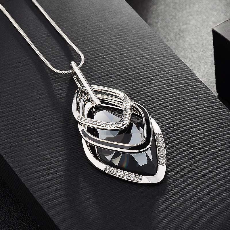 Women Long Necklace Fashion Geometric Crystal Necklaces Pendant Jewelry Statement Sweater Chain Collier Femme Collar Accessories