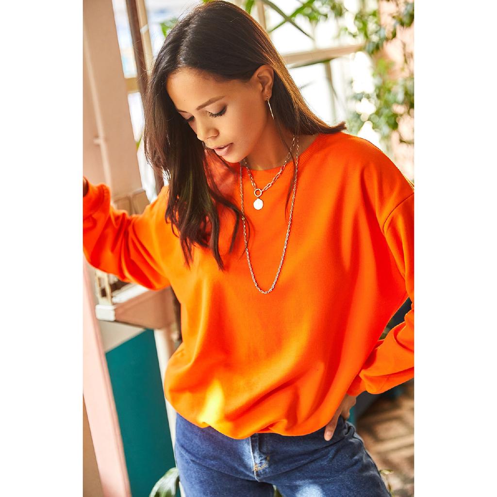 Women's White Black Striped Basic Soft Textured Loose Sweatshirt Swt-19000457