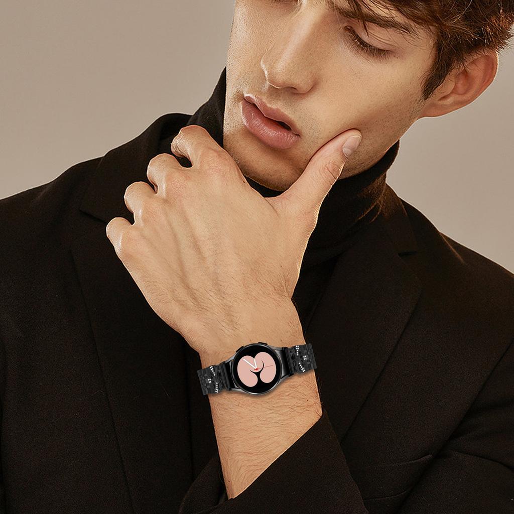 Металлический ремешок с гальваническим покрытием и коннектором для Samsung Galaxy Watch7 44мм/40мм, 7-звенный, с декором из страз-бабочек