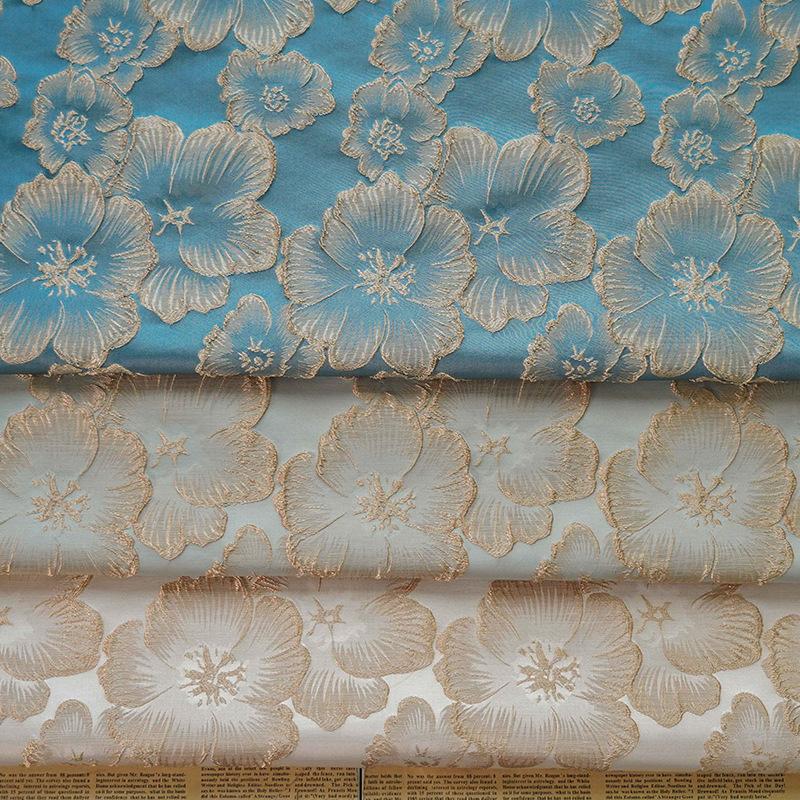 Отличительная элегантная трехмерная тисненая ткань с тиснением в виде цветов для платьев в стиле ретро, весенние и осенние пальто, женские ткани для багажа и одежды