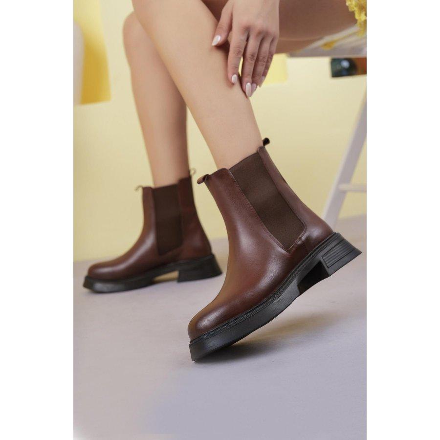 Женские повседневные ботинки из натуральной кожи — длинные челси