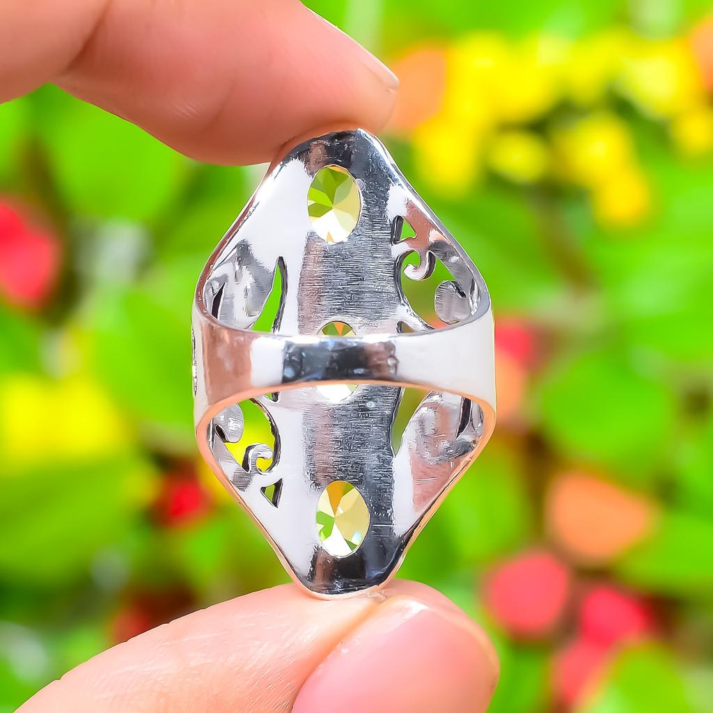 Ювелирное кольцо из серебра 925 пробы с драгоценным камнем цитрин, размер 9 E8z20