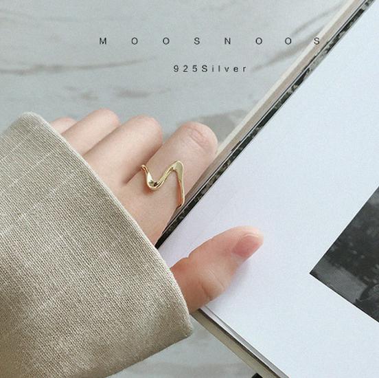 Korean-Style Open Pearl Ring: Retro, Light Luxury Design