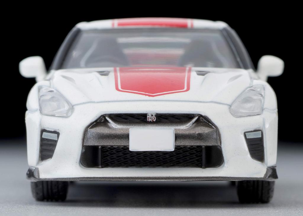 Tomica Limited Vintage Neo Scale Nissan 50th Anniversary White Finished Model 1/64 LV-N200c GT-R (310907)