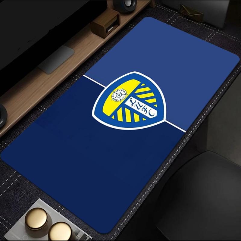 Коврик для мыши с дизайном герба Leeds United, резиновая основа, коврик для игрового стола, коврик для мыши для геймеров и офисного использования, игровой стол, легко моющийся коврик