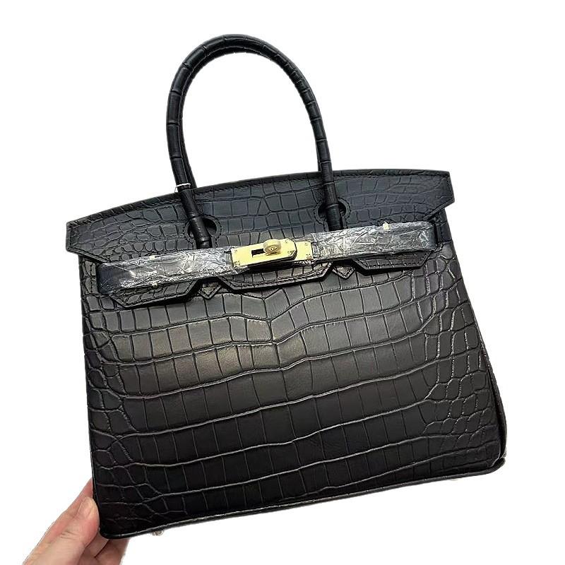 First Layer Cowhide Alligator Pattern Matte Portable Shoulder Messenger Women's Bag Cross-border Premium