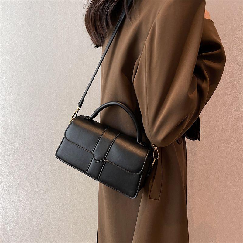 Женская сумка 2024, модная нишевая сумка через плечо в стиле ретро, ​​маленькая квадратная сумка на плечо, прямоугольная сумка