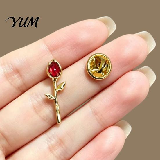 Scarves Decorative Pin Red Rose Bud Brooch Pin, Retro Rhinestone Floral Lapel Golden Tone Men Women Jewelry Accessories for Suit Dress Coat