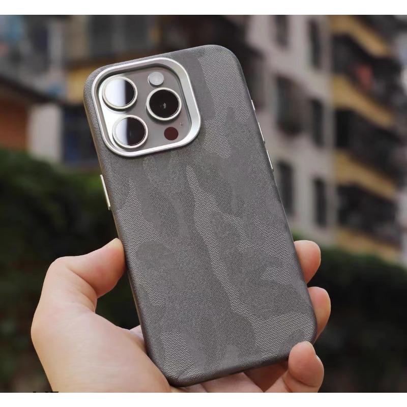 Камуфляжный кожаный чехол Magsafe для iPhone 13 14 15pro 12 13Pro 14pro max, матовый противоударный чехол с покрытием объектива, с беспроводной зарядкой