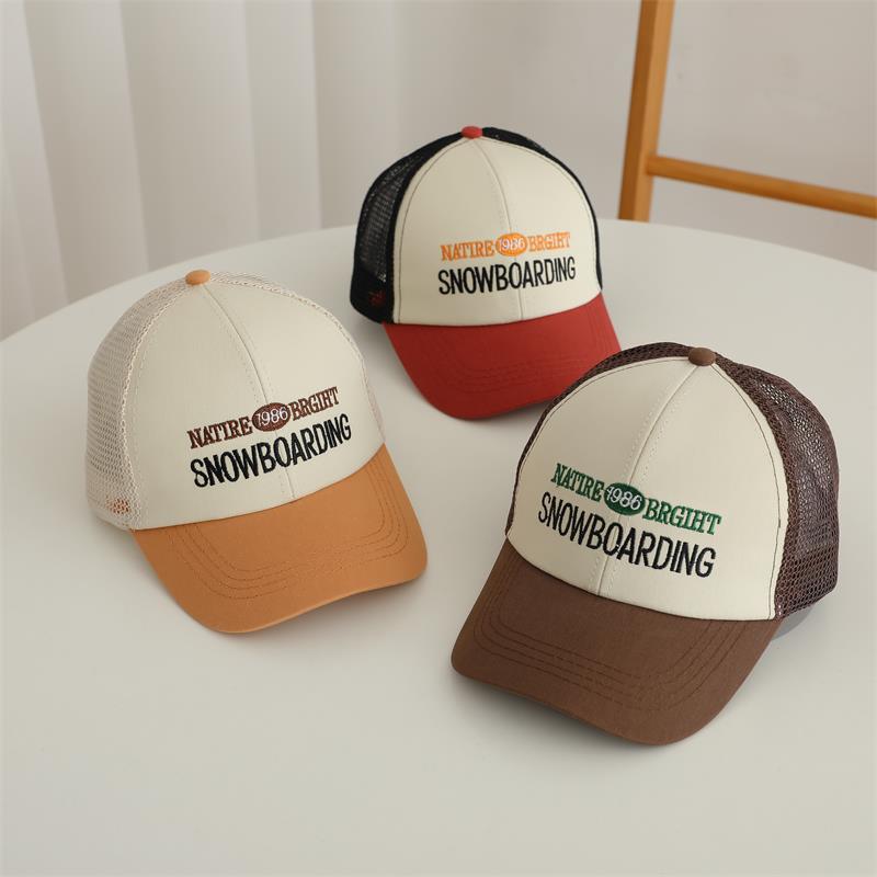 Детская летняя кепка с козырьком от солнца — дышащая, модная сетчатая шапка для мальчиков и девочек