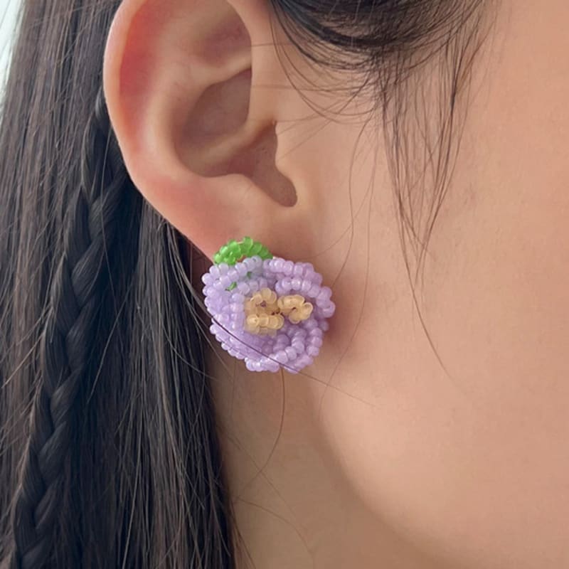 FANTASTIC PLANET leaf flower beads earrings (3colors)