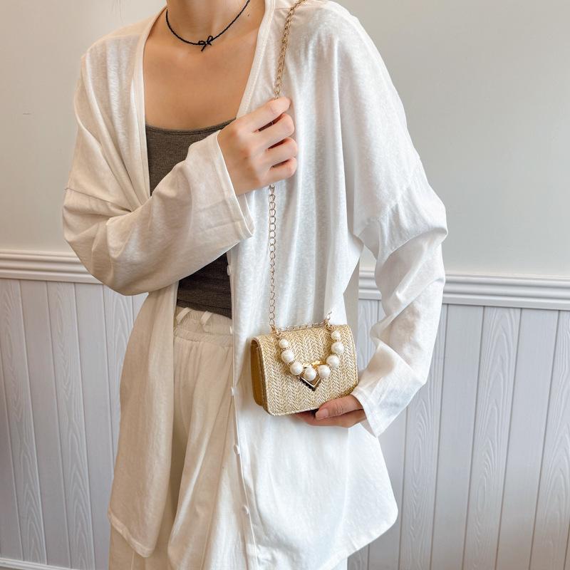 Трендовая женская летняя сумка кроссбоди с цепочкой-косичкой - Модный дизайн с поворотным замком