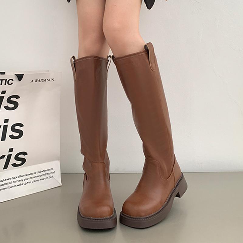 Модные женские высокие сапоги из кожи до колена на плоской подошве, модные тенденции 2024 года, новые ботинки «Челси», прогулочные зимние брендовые зимние мотоциклетные ботинки