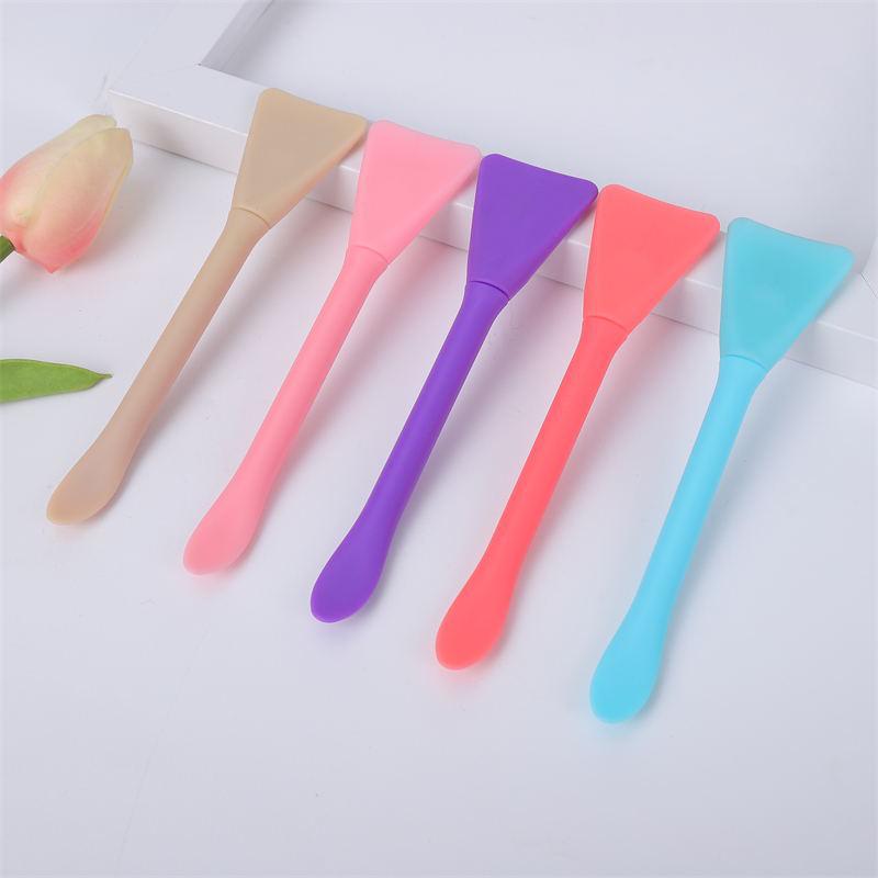 Двойная силиконовая щетка для масок с лопаткой для масок