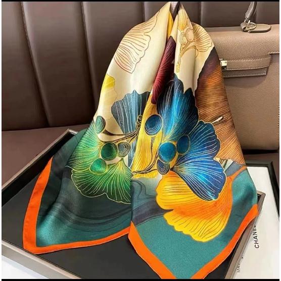 New Silk Scarf Women's Korean-Style High-Grade 70cm Square Scarf Spring and Summer Fashionable Stylish Decorative Scarf Thin Small Square Towel