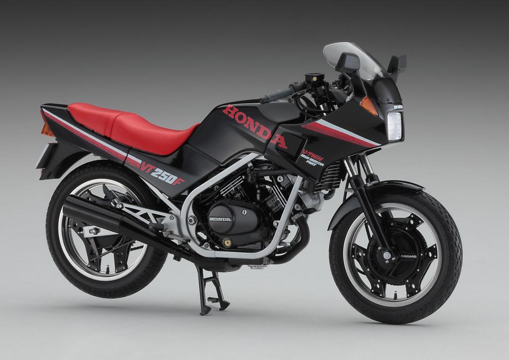 Hasegawa Honda VT250F 1984 Black Color Plastic Model Kit 21755 1/12 (MC08)