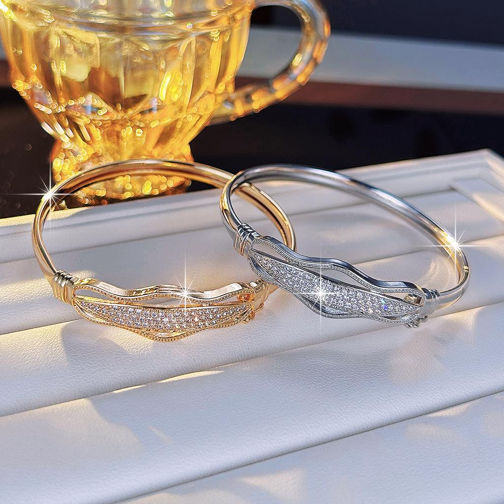Elegant Temperament Women's New Minimalist Geometric Women's Bracelet