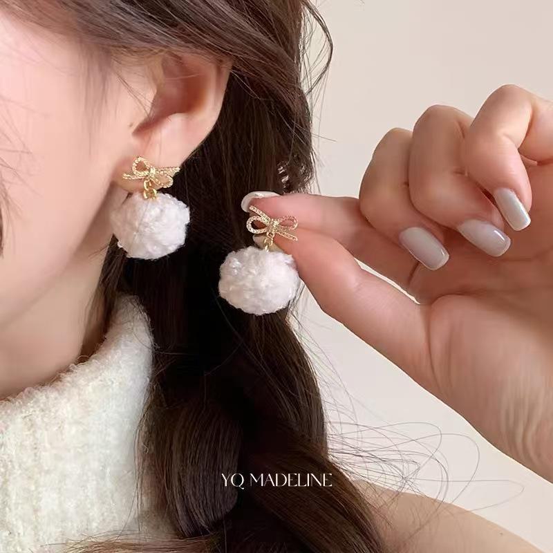 2024 Luxe Leopard Print Fur Ball Bow Earrings