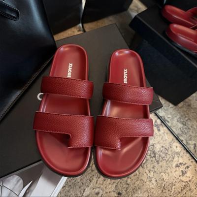 НОВЫЕ Летние Шлепанцы Женские Кожаные Шлепанцы с Плоской Подошвой и Круглым Носком Модные Пляжные Мюли Праздничные Слайды Обувь Для Женщин Сандалии