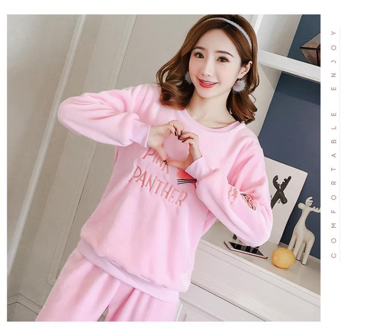 Women's Long-Sleeve Flannel Pajamas - Cute Cartoon Coral Fleece Set for Fall & Winter