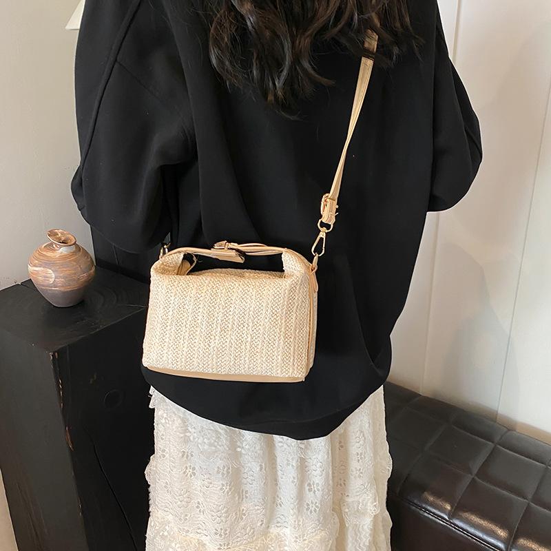 Новая вязаная сумка, корейская сумка, модная сумка, маленькая сумка, женская пляжная сумка для отдыха на одно плечо