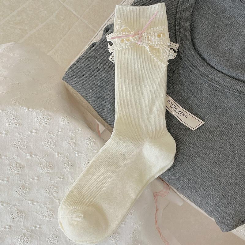 Female Spring and Autumn Pure Color with Sweet Lace Bow Heavy Work Love Hollow In The Tube Stack Socks