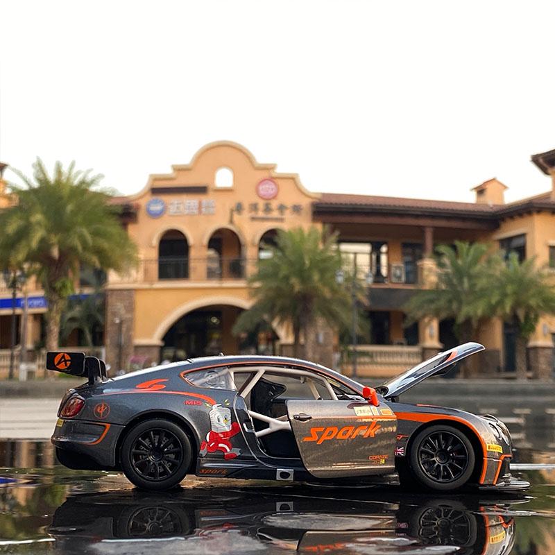 1/24 Bentley Continental GT3 Свободный ход Высокий свет Спортивный гоночный автомобиль Модель Игрушка Литой металл Сплав Миниатюрная реплика