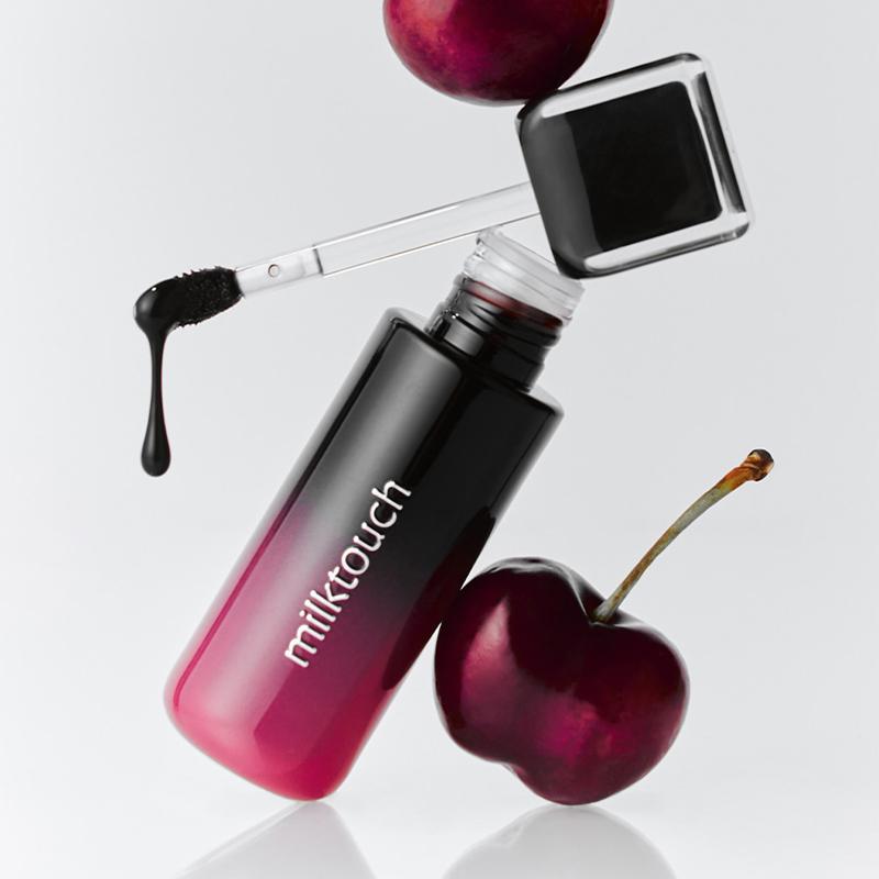 MILK TOUCH Черная смываемая тату для губ 4,5 г