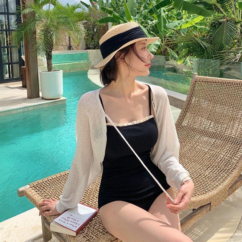 One-piece swimsuit female student senior sense thin Internet celebrity style black Japanese pure desire beach vacation swimsuit hot spring