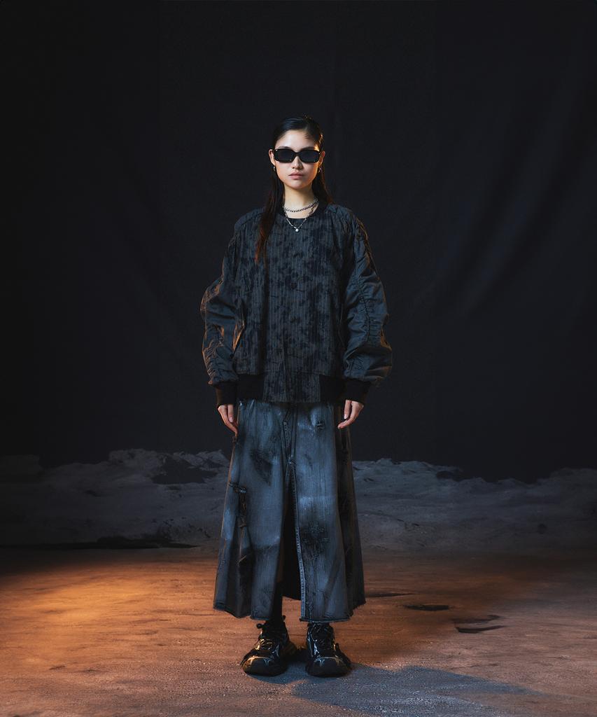 Pipeulobeudeowoldeu Damaged Crack Washed Denim Skirt
