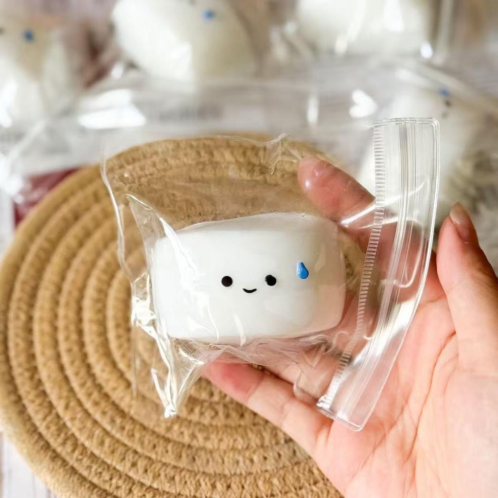 Залипательная игрушка-сквиш!Ультрамягкий силиконовый продукт обеспечивает приятное сжатие и медленное восстановление индивидуальный
