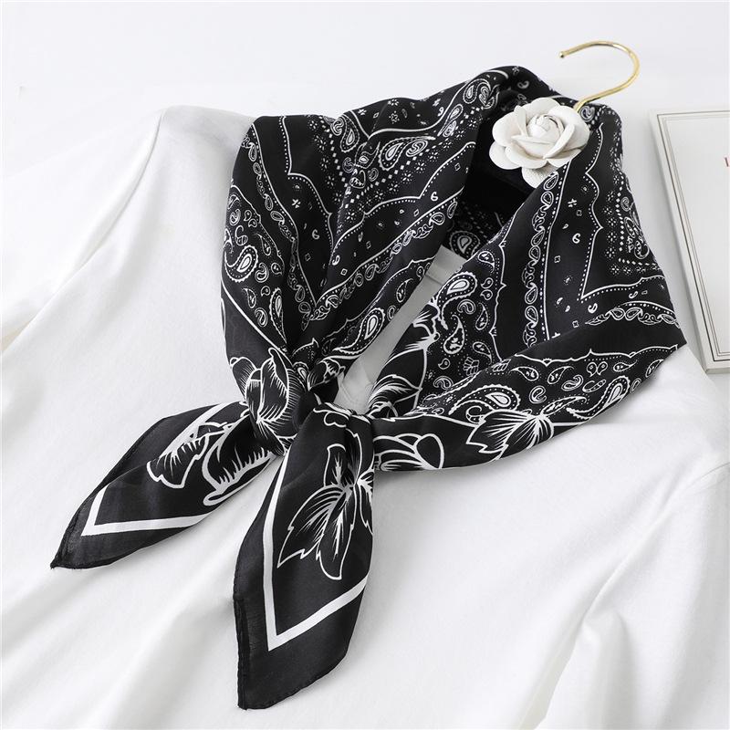 70 * 70cm New Silk Small Square Scarf For Women'S Neck Protection Professional Scarf Versatile Hair Tie Headscarf Scarf