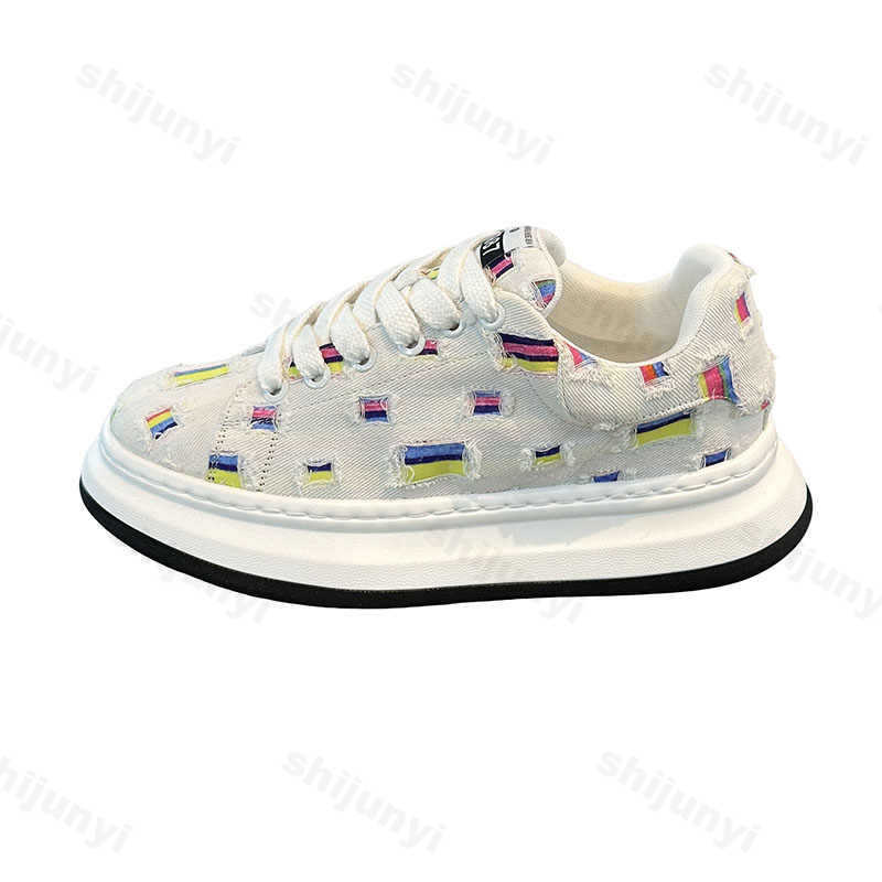 Мужские парусиновые кроссовки Удобные Противоскользящие на платформе Студенческие Модные Повседневные туфли 2025 Шнуровка Мужская Уличная Вулканизированная обувь