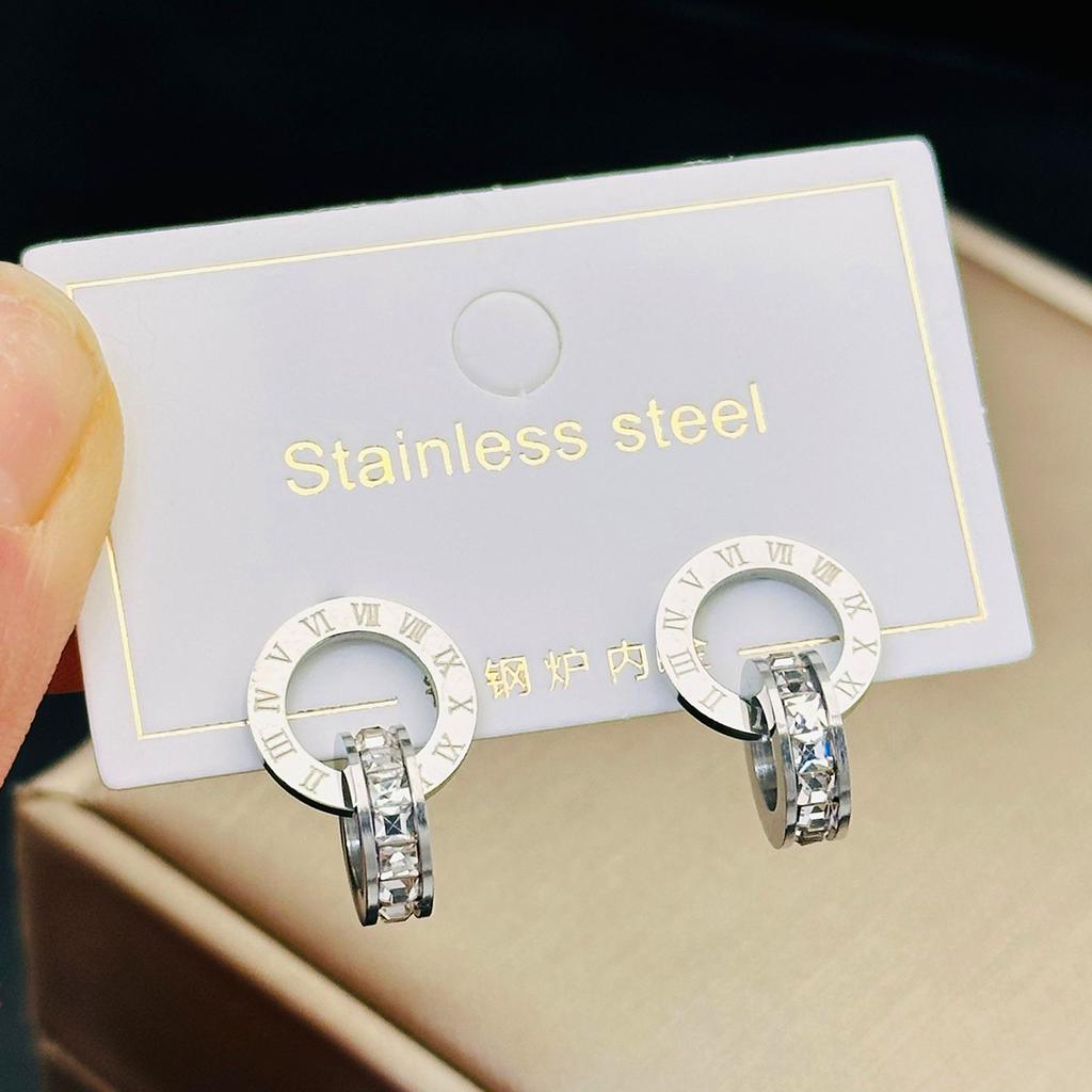 Новые креативные серьги с римскими заклепками из розового золота, титана и стали, женские серьги-поп-серьги с двойным кольцом.