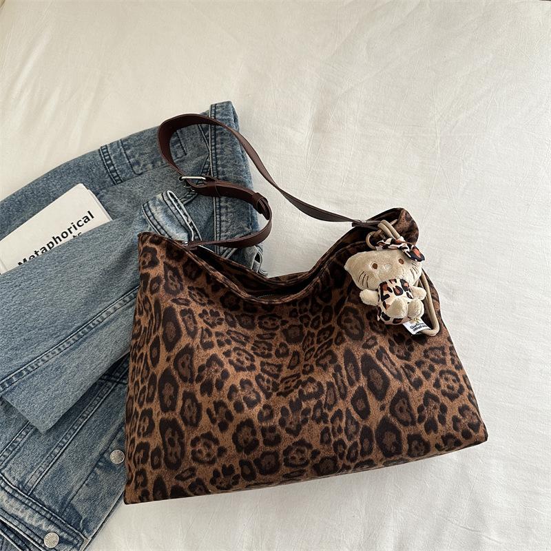 Женская сумка-мессенджер с леопардовым принтом и текстурой, большая вместимость, для поездок на работу и обратно, сумка через плечо в иностранном стиле, женская сумка-тоут