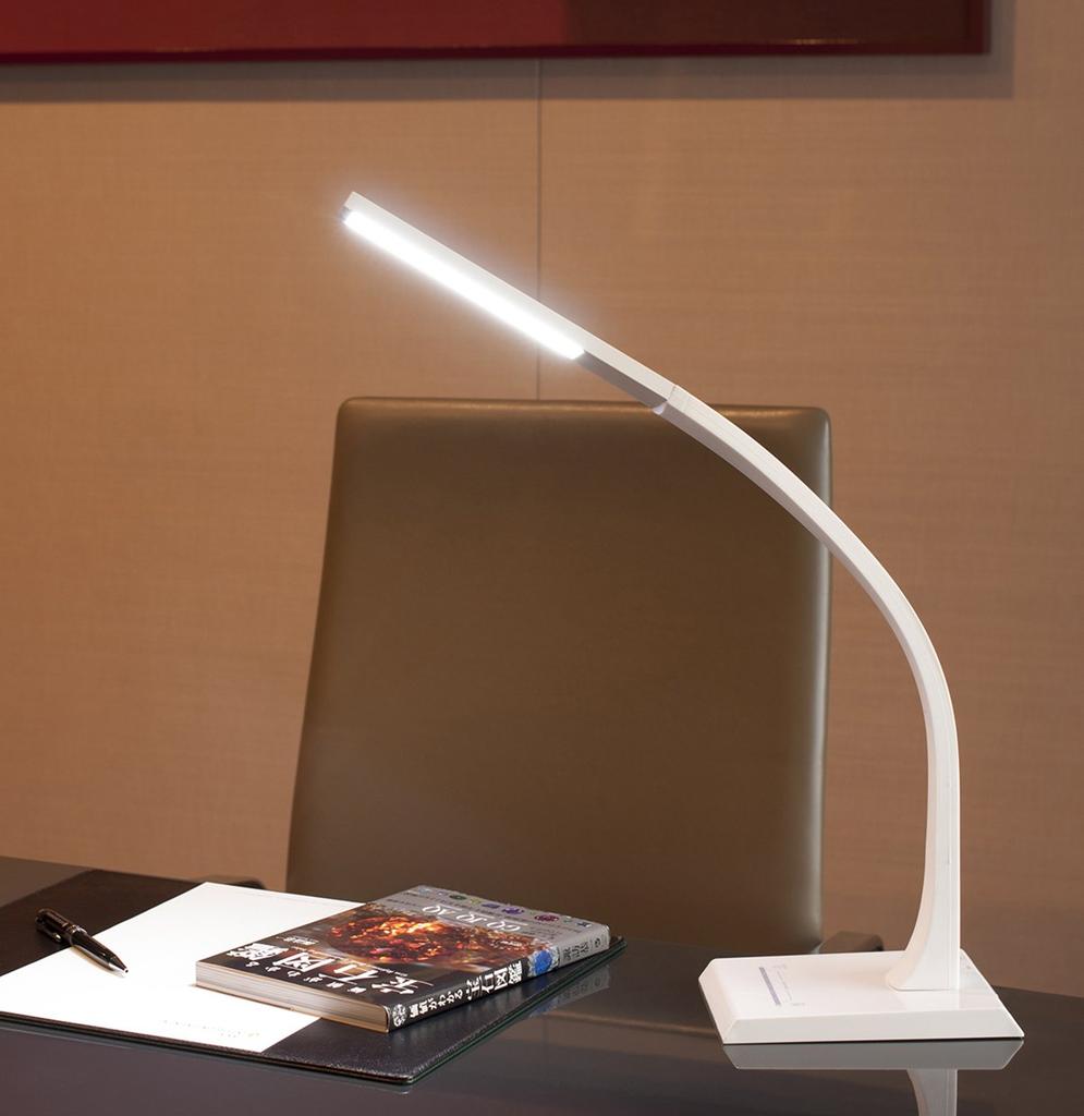 High level color rendering LED desk light [Luxis] KL-10323