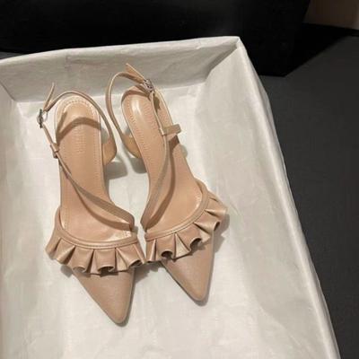 Модные женские босоножки на среднем каблуке с острым носком, плиссированные туфли, летние шлепанцы с пряжкой, дизайнерские туфли-лодочки, новая модная нарядная обувь 2025