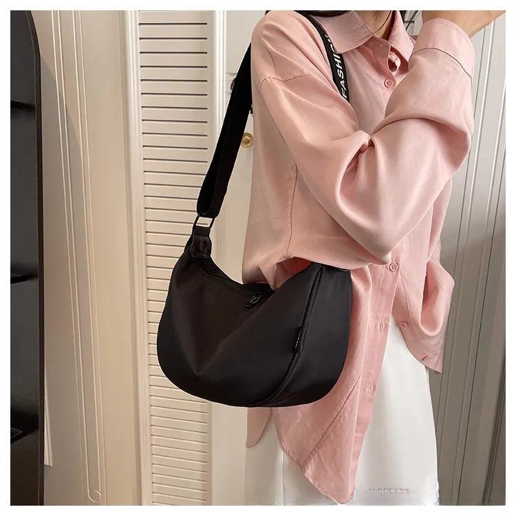 2025 Водонепроницаемая сумка для пельменей Oxford Crescent: Стильная сумка через плечо и почтальонка весна/лето