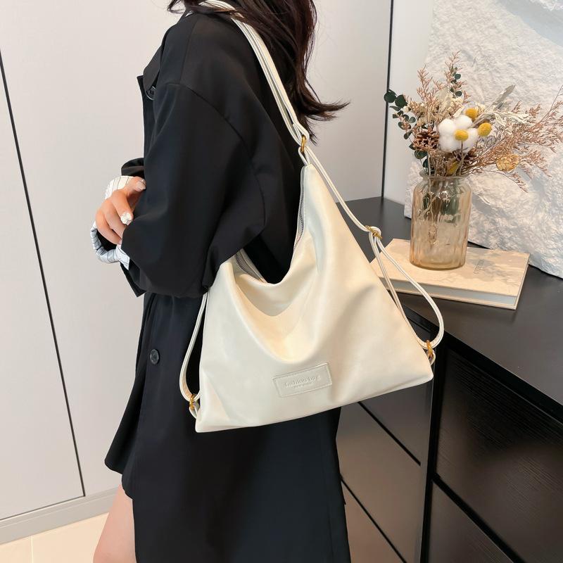 2025 Autumn New Retro Large-capacity Underarm Tote Bag Women's Bag Multi-function Single Shoulder Oblique Span Bag Backpack