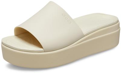Сандалии-шлепанцы Crocs Brooklyn Slide на низкой танкетке, цвет Костяной, 24 см