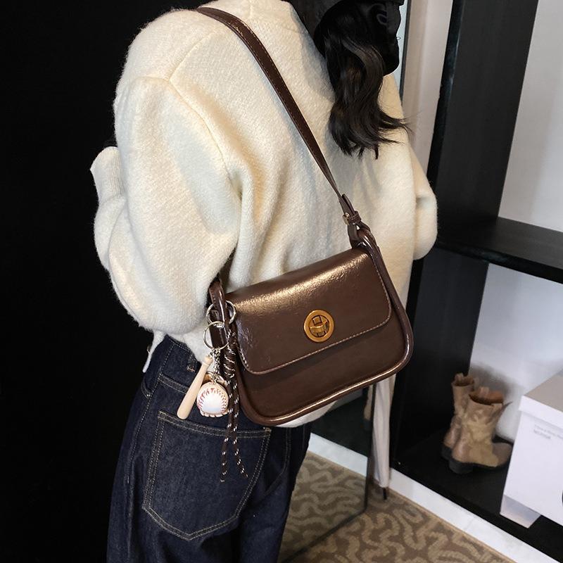 Popular Small Square Bag Women's Autumn and Winter New Shoulder Armpit Bag High-end Retro Messenger Bag