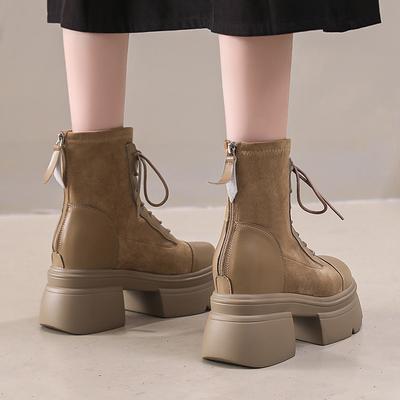 Маленькие ботинки Мартина на толстой подошве толщиной 10 см с внутренней платформой, женские осенние 2024 года, новые, в ретро-стиле и короткие ботинки